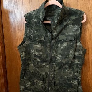 Eddie Bauer tech vest